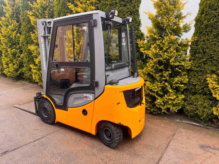 Wózek widłowy Jungheinrich DFG 320s Diesel 2000kg
