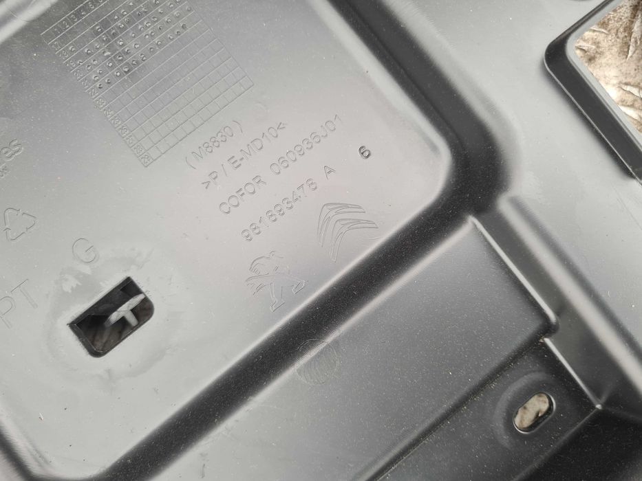 Peugeot Rifter long 22r tapicerka boczek bagażnika nakładka pasa dywan