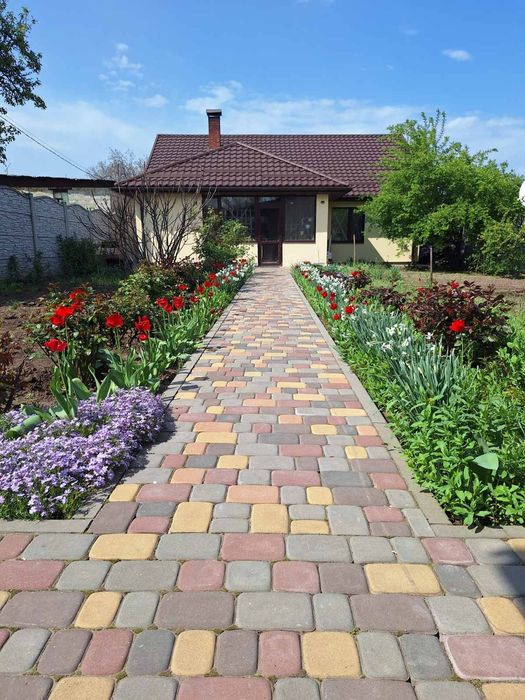 Срочно!Продам будинок, Космічний мкр, Южний ринок