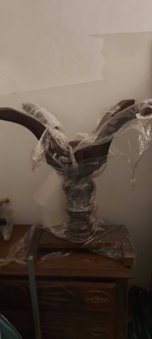 Mesa de Sala Pé de Galo em bom estado