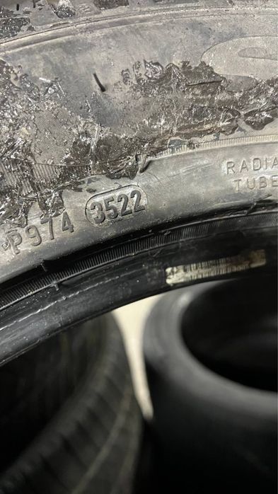 Комплект зимової гуми 255/50/19  Pirelli 2022 року