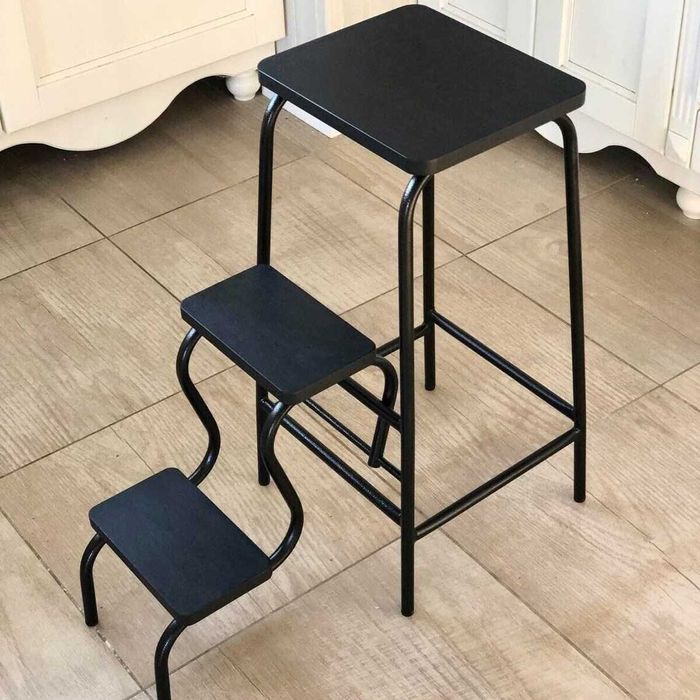 Banco Escadote vintage preto novo restaurado