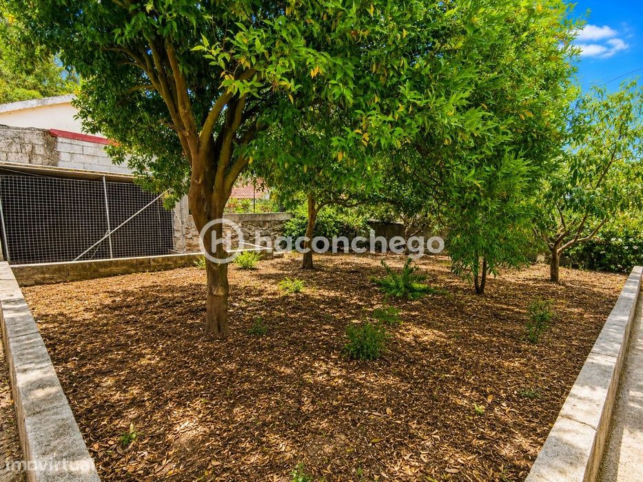 Moradia Rústica com 550 m² de terreno em Vila Cova, Barcelos