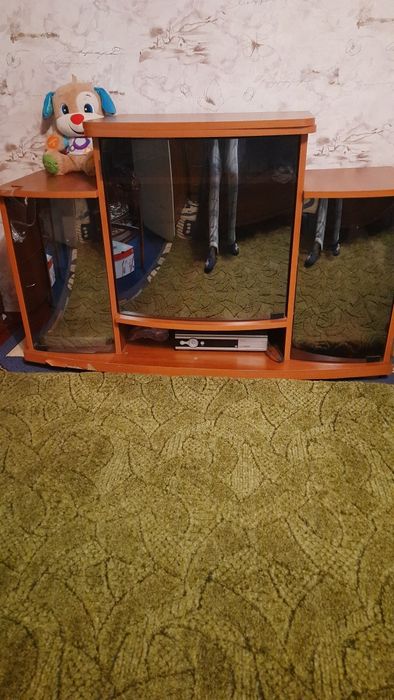 Продам тумбочка під телевізор