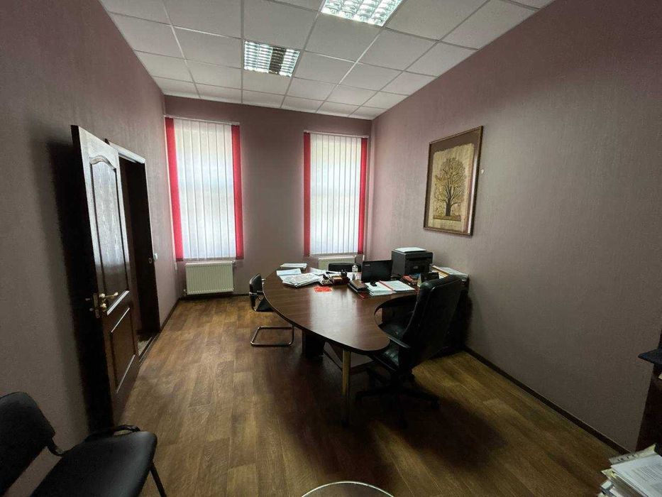 Продаж комерційного приміщення В ЦЕНТРІ міста! Гонча навпроти Оранти