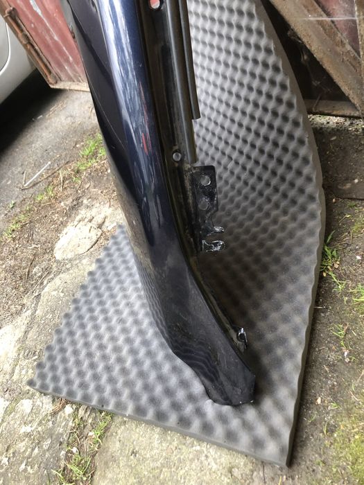 Blotnik przod lewy bmw e39 orientblau 317