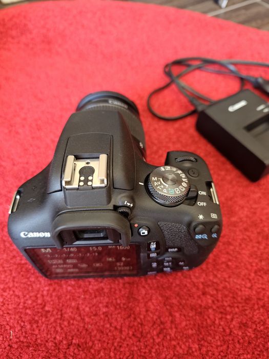 Vendo Máquina Canon 2000D