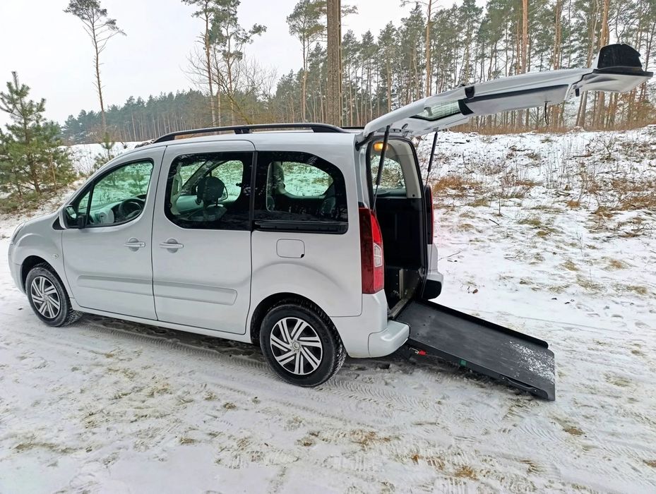 Citroën Berlingo do przewozu niepełnosprawnych inwalidzki rampa Partner