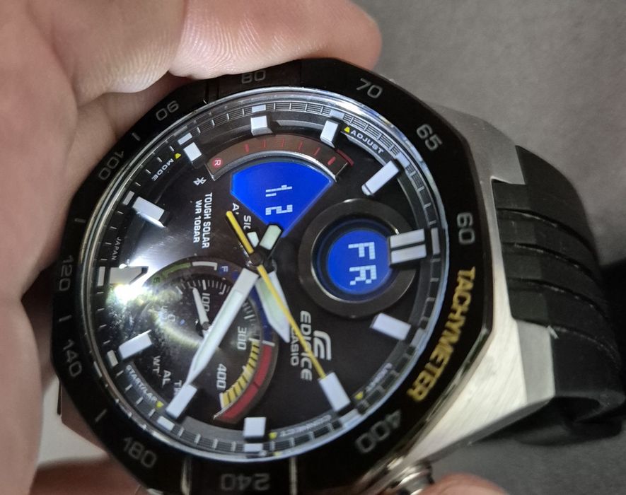 Zegarek casio Edifice ECB-950MP-1AEF Racing Multicolor