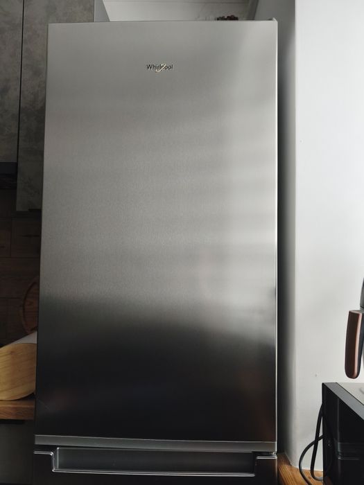 Холодильник Whirlpool  h-186см