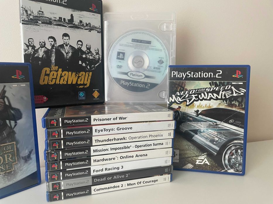 Lote de 12 Jogos PS2 - NFS Most Wanted, God of War II, DOA 2, The Getaway