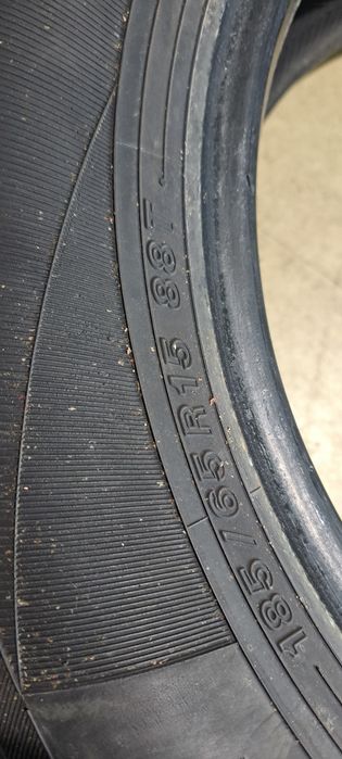 Pneus 185/65/15 yokhoama