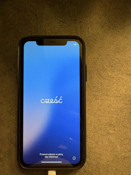 Telefon IPhon 11 64 GB