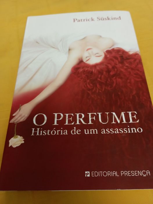 Vendo livro O Perfume História de um  assassino