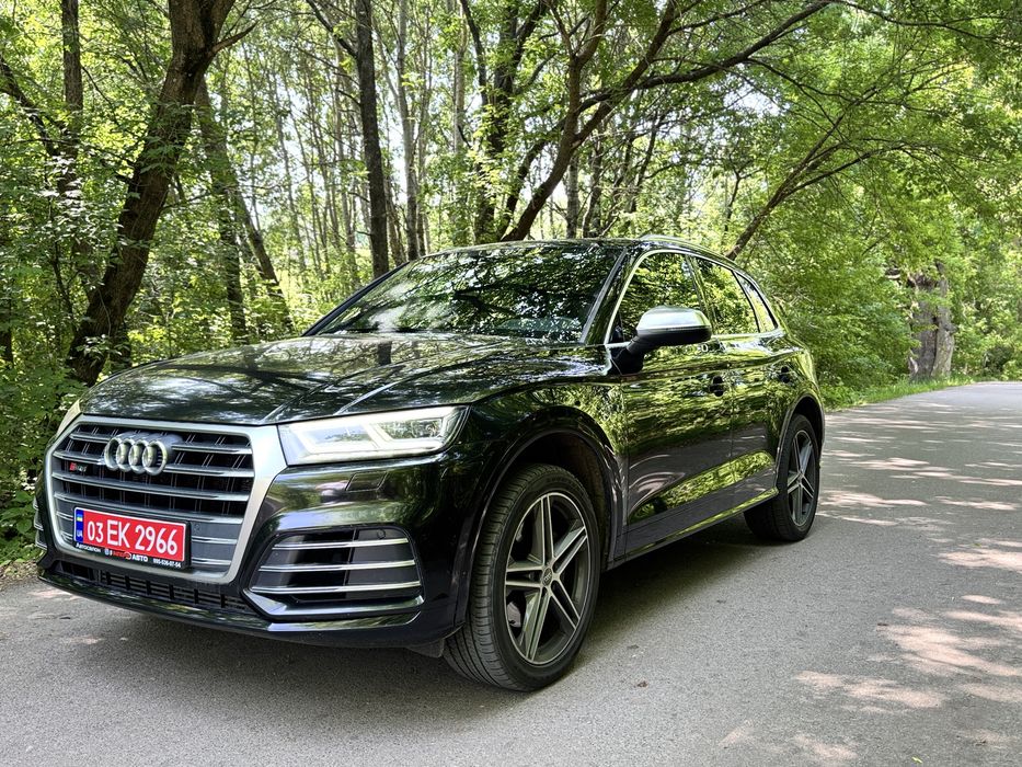 Продам автомобіль Audi SQ5