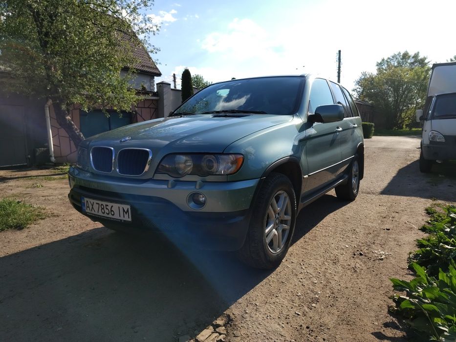 Продам BMW X5 E53 3.0 бензин