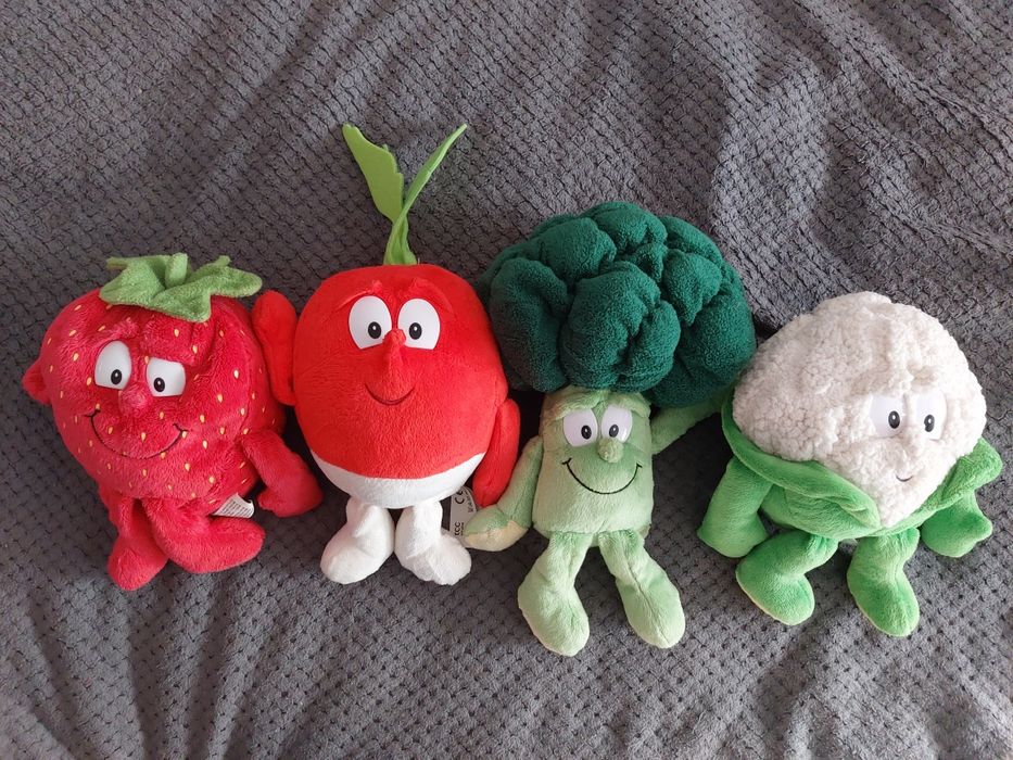 Maskotki z Biedronki Rzodkiewka Kalafior Truskawka Brokuł