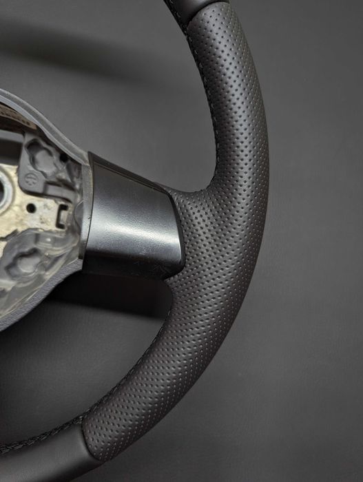 Kierownica Volkswagen Golf 6 świeżo obszyta