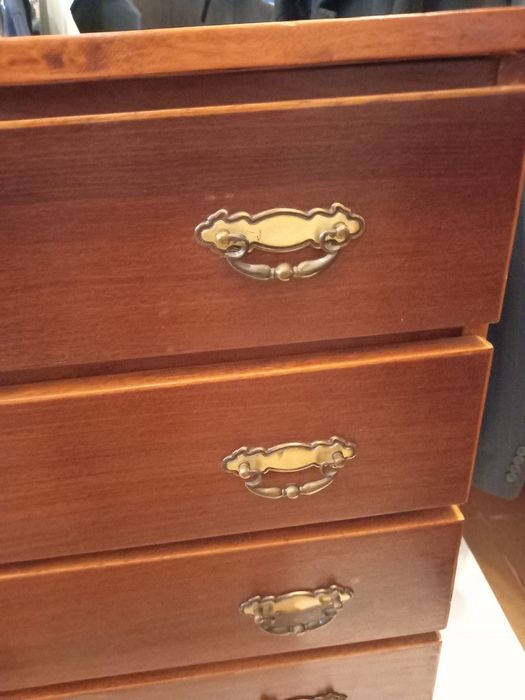 Comoda em madeira vintage