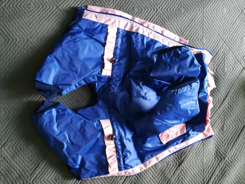 Продам одежду для собак б/у.