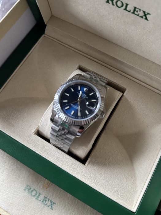 Rolex Datejust 41mm Stainless Steel blue index jubilee