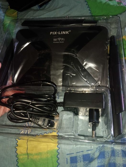 Продам PIX-LINK 300Mbps Wireless-N Router