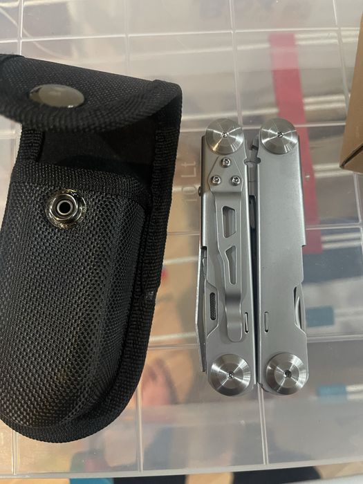 Мультитул новый плоскогубцы