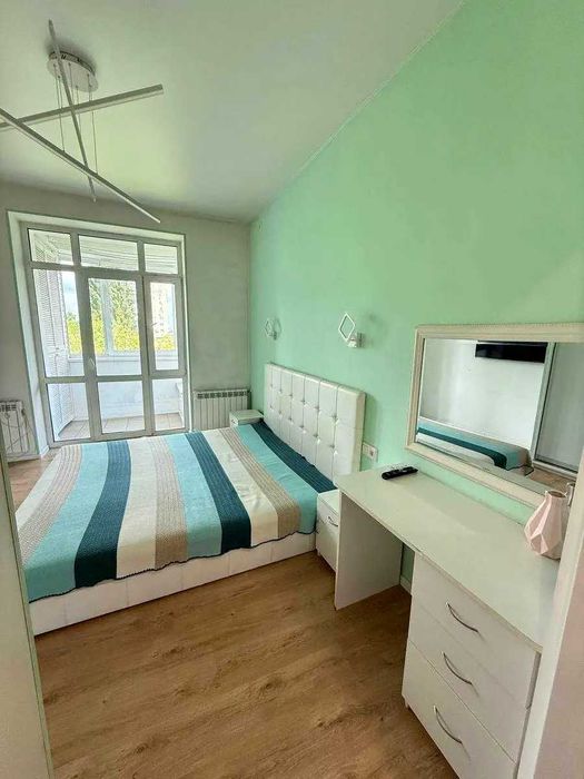 Здається світла, затишна та простора квартира Солом'янський р-н