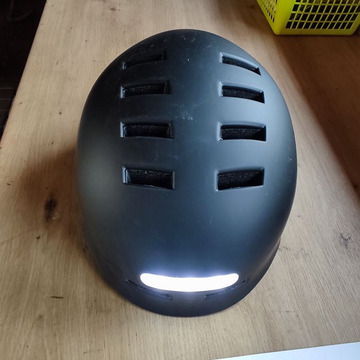 Kask LED NOWY  L  na rower hulajnogę z oświetleniem USB
