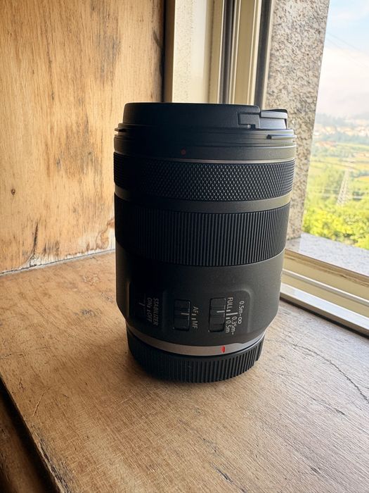 Canon R6 Mark ll + Canon 85mm f/2 + Flash e transmissor