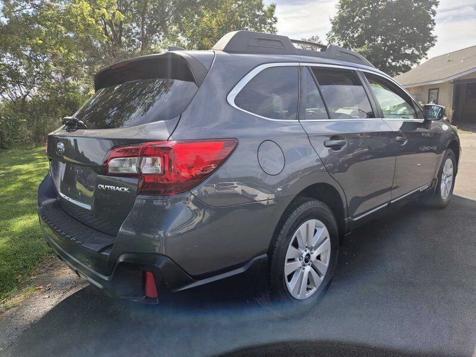 Subaru Outback 2.5      2018