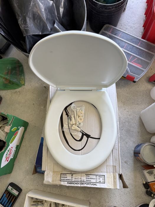 Varios materiais de canalização