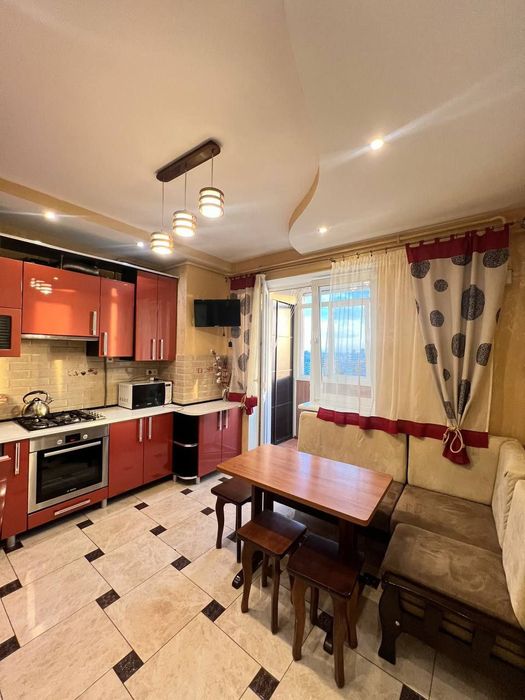 Оренда 3-кім. квартири на Дж. Вашингтона