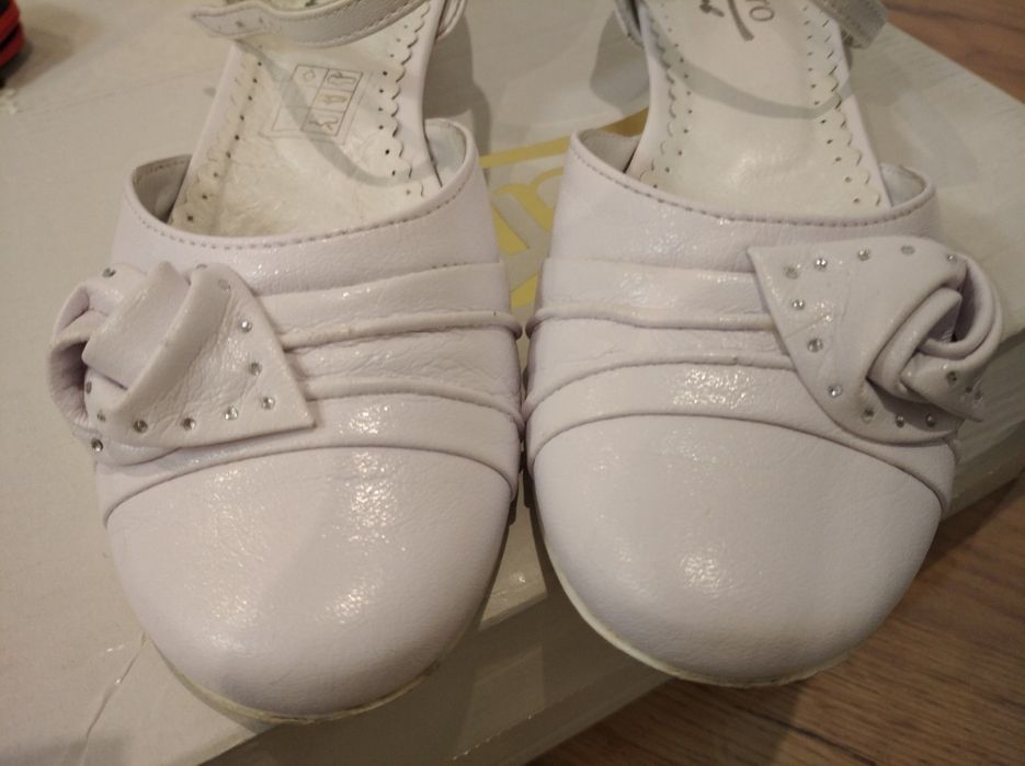Buty komunijne r36
