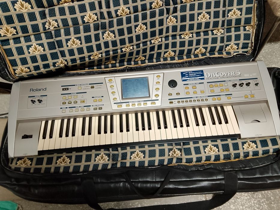 Sprzedam keyboard Roland sentyzator