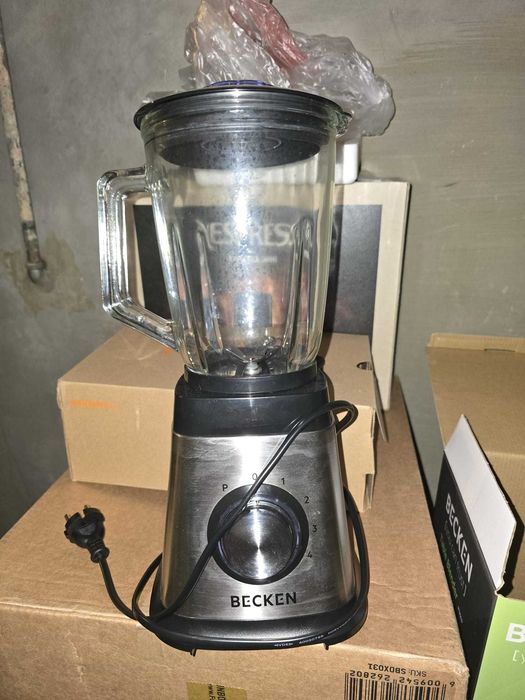 Liquidificadora Becken – como nova, pouco uso