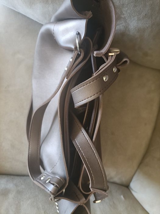 Женская сумка Michael Kors оригинал, вместительная. Цвет коричневый