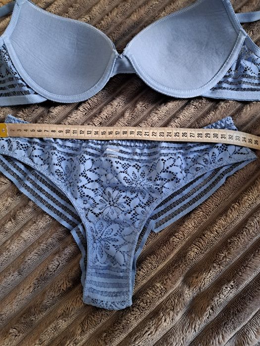 Жіночий комплект нижньої білизни,75В.