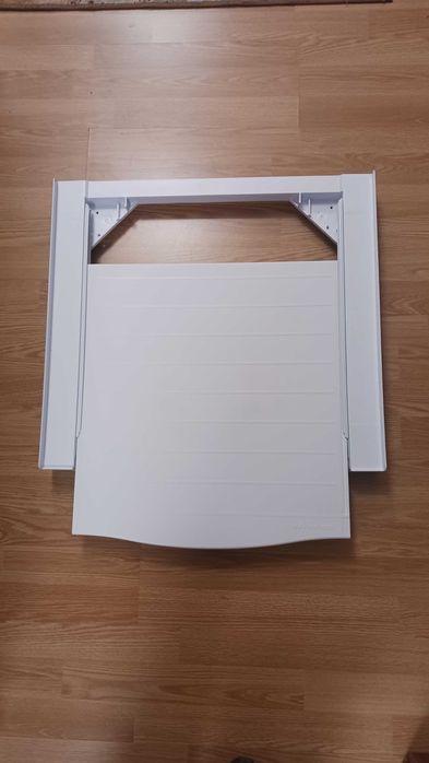 Suporte para colocação da máquina da roupa em cima da máquina de secar roupa
