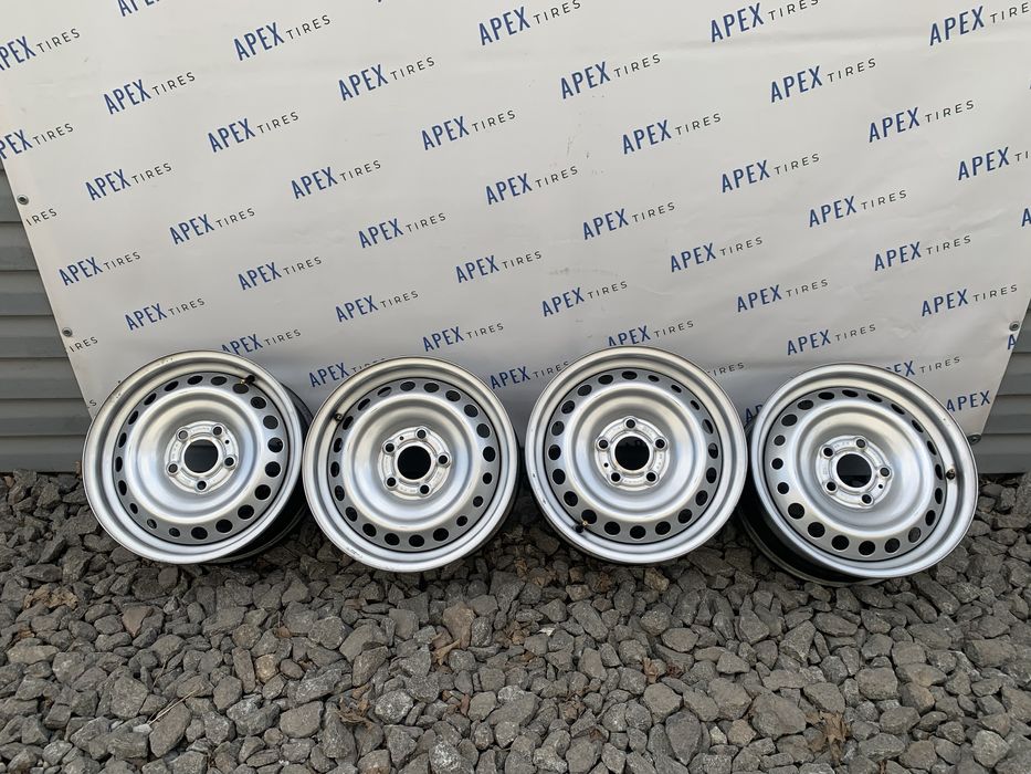 Комплект оригінальних металевих дисків 5/114,3 R15 Runault Kangoo