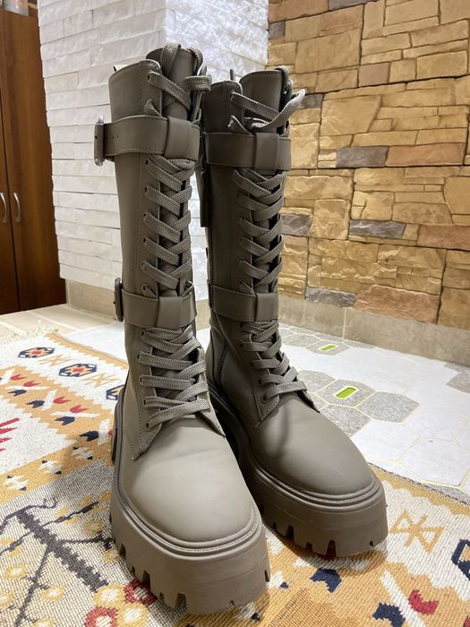Чобітки Zara 37 розмір
