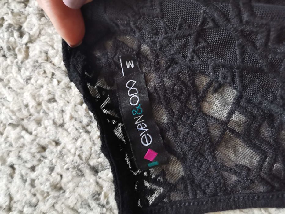 Sukienka Even&Odd S/36 mała czarna trapezowa koronka