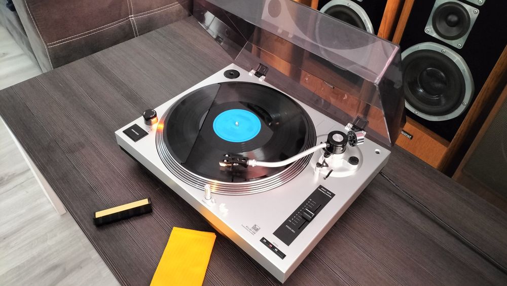 Gramofon Dual DTJ 301 USB