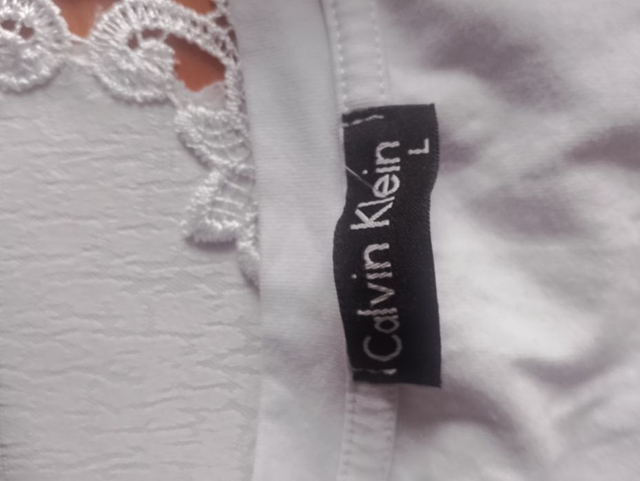 Koszulka oryginalna damska Calvin Klein rozmiar L długość 66 szer 92