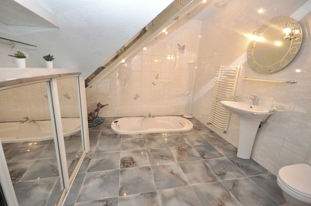 Wynajmę DOM 5 POKOJE 234 m2 Z OGRODEM ul. Mehoffera.