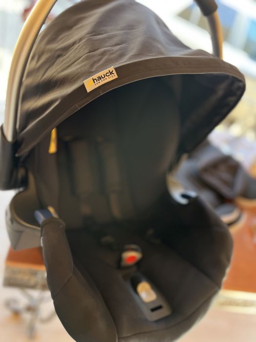 Автокрісло Hauck Comfort Fix 0-3 +isofix base