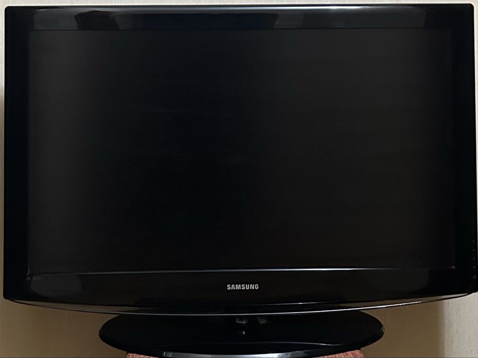 Телевизор Samsung LE40R81B 40-дюймовый