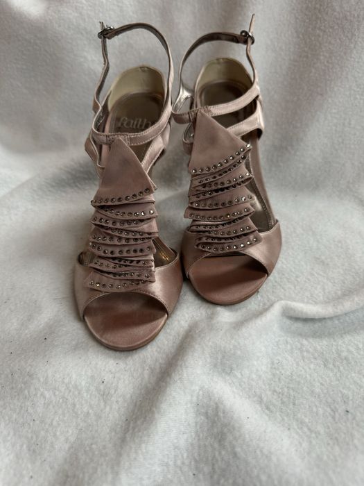 Buty na szpilkach, satynowe, pudrowy róż, Faith, rozmiar 37