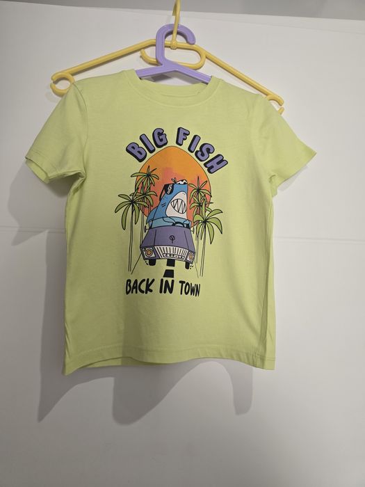 Bluzka T-shirt ze Smyka Cool Club 116 cm.