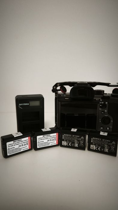 Sony A7S II + 4 Baterias + Carregador
